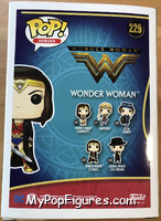 Wonder Woman from Wonder Woman - Pop! Vinyl Figures manufactured by Funko [Back]